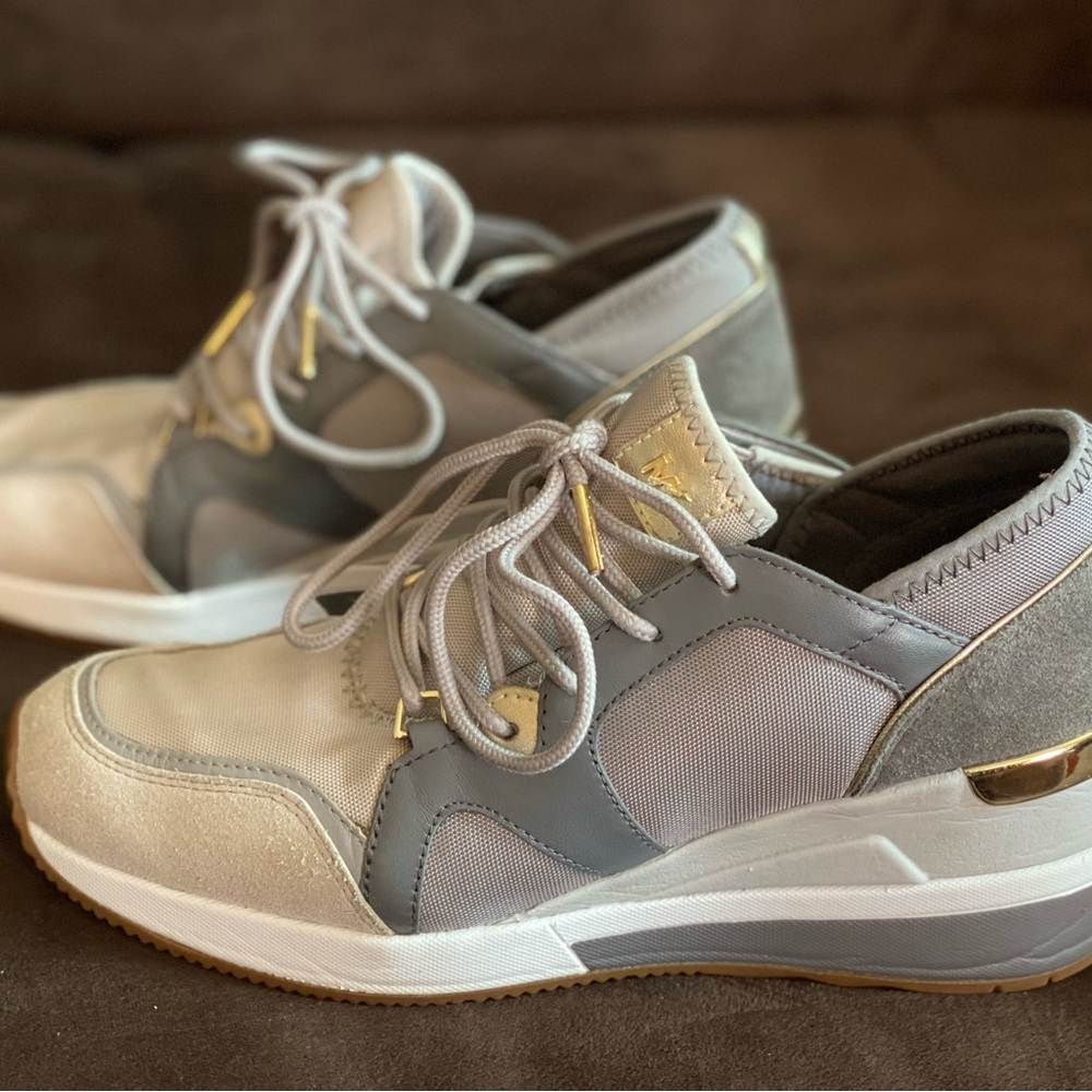 MK Michael Kors Lace-up Gray Wedge Sneakers